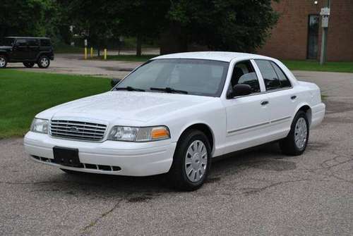 2011 CROWN VICTORIA P71 EXTRA CLEAN 39K MILES 443 IDLE HOURS NEW TIRES for sale in Flushing, MI