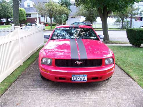 2005 FORD MUSTANG V-6 4.0 LITER 5 SPEED MANUAL ONE OWNER for sale in West Hempstead, NY