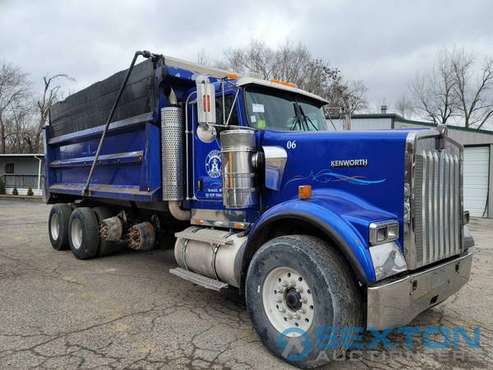 2003 Kenworth W900 Dump Truck for sale in Arnold, MO