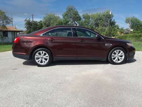 2010 Ford Taurus for sale in Brownsville, TX