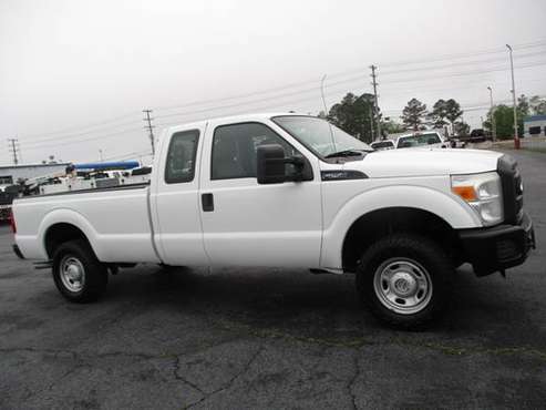2011 Ford F250 XL Extended Cab 4wd Super Duty Long Bed - cars & for sale in Lawrenceburg, AL