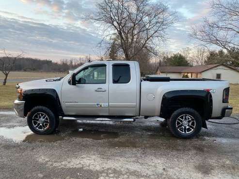 2007 Chevy Silverado for sale in Medina, OH