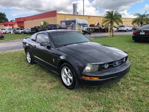 2008 Ford Mustang Premium V6 Manual Transmission Very Low Miles for sale in Miami, FL