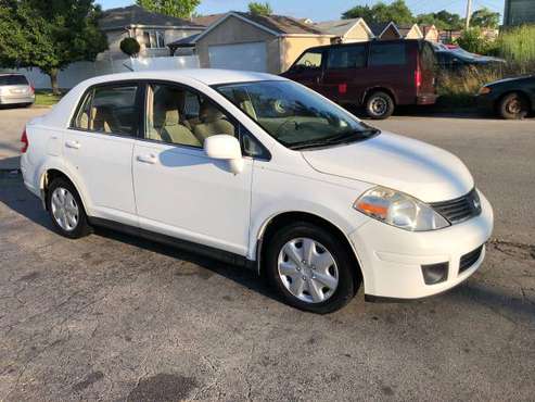 2008 NISSAN VERSA CLEAN IN AND OUT DRIVES LIKE NEW for sale in Chicago, IL