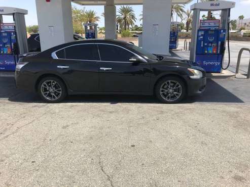 Nissan maxima for sale in Palm Springs, CA