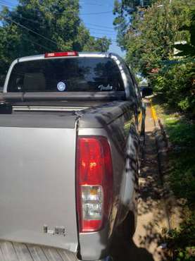 Nissan frontier LE v6 with bed cover. for sale in Athens, GA