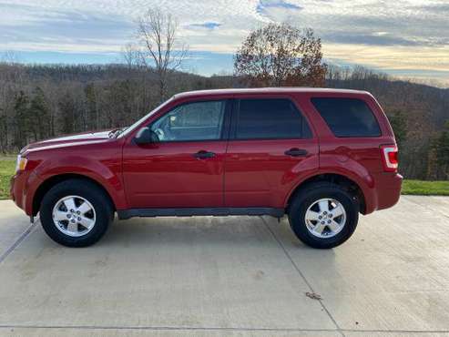 2012 FORD ESCAPE AWD 93,000 MILES - cars & trucks - by dealer -... for sale in Christiansburg, VA