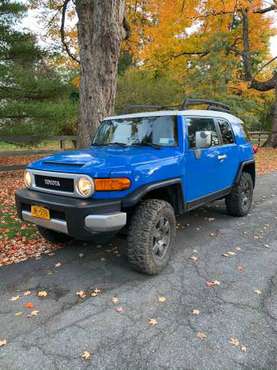 2007 FJ Cruiser - cars & trucks - by owner - vehicle automotive sale for sale in Rhinebeck, NY