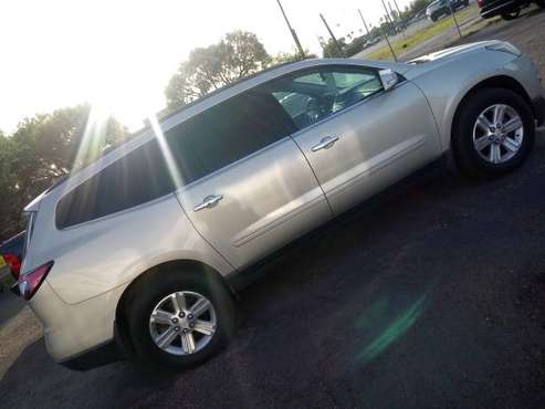 13 Chevy Traverse LT for sale in Hargill, TX