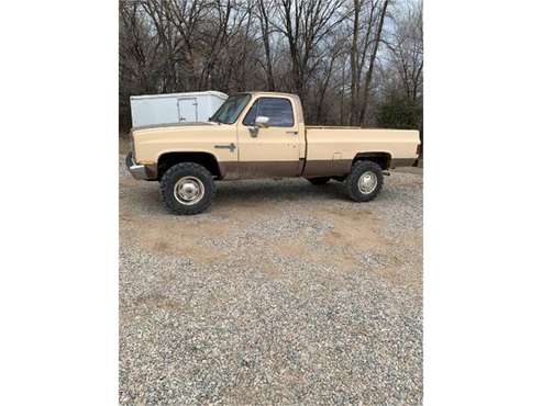 1986 Chevrolet K-20 for sale in Cadillac, MI