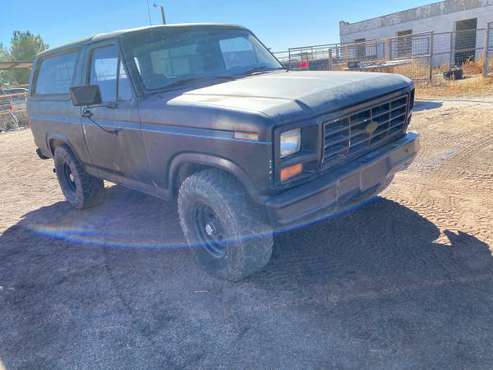 1982 ford bronco xlt 4x4 - cars & trucks - by owner - vehicle... for sale in San Elizario, TX
