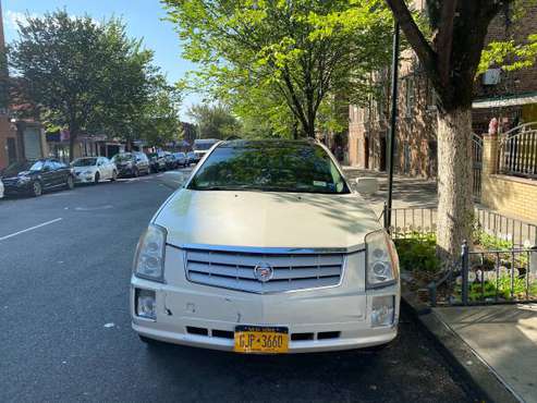 2008 CADILLAC SRX V6 - cars & trucks - by owner - vehicle automotive... for sale in Bronx, NY