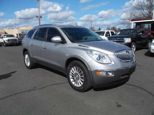 2008 BUICK ENCLAVE CXL (((THIRD SEAT))) for sale in Medford, OR