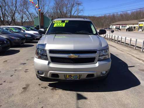 2007 Chevy Suburban LS 4X4***90,000 MILES*** for sale in Owego, NY