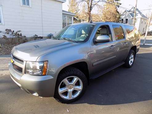 2007 Chevy Suburban 1500 LT 4WD (#8202) - cars & trucks - by dealer... for sale in Minneapolis, MN
