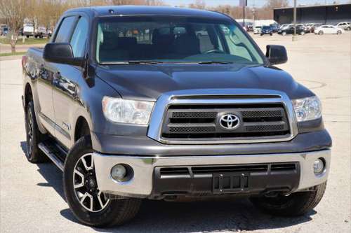 2013 Toyota Tundra 4X4 GRADE CREWMAX 122K MILES ONLY - cars & for sale in Omaha, NE