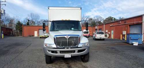2018 international 4300 26ft box truck for sale in Henrico, VA