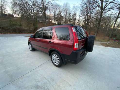 Honda CR-V 4X4 - cars & trucks - by owner - vehicle automotive sale for sale in Lowell, AR