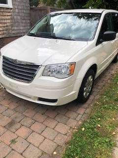2010, CHRYSLER TOWN & COUNTRY, LX, STOW & GO VAN, NEW LOWER PRICE for sale in New Haven, CT