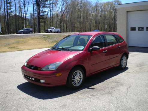 Ford Focus ZX5 Hatchback 72k Miles 1 Year Warranty - cars & for sale in Hampstead, NH