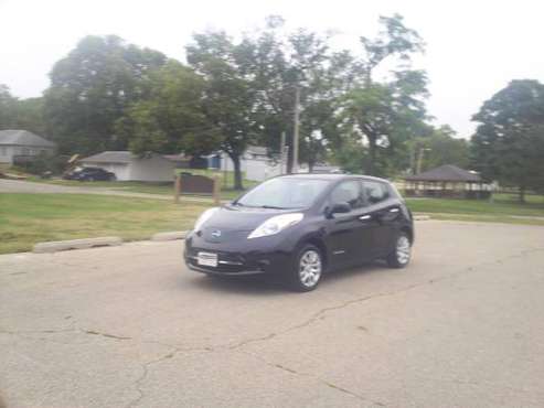 2013 Nissan Leaf - cars & trucks - by dealer - vehicle automotive sale for sale in Chillicothe, IL