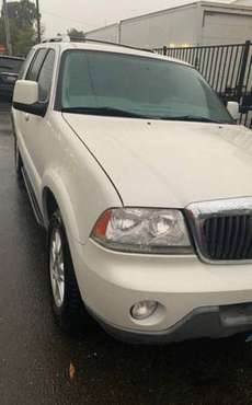 2004 lincoln aviator - cars & trucks - by owner - vehicle automotive... for sale in Olivehurst, CA