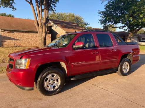 2007 Chevy avalanche LT 135, 000 original miles - - by for sale in Grand Prairie, TX