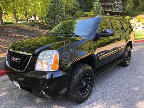 2007 GMC Yukon SLT 4WD --Leather, Lifted, Third Row, Clean title-- for sale in Kirkland, WA
