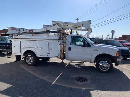 2001 Ford F-450 SD 41 FOOT 4X4 4 POINT BUCKET BOOM TRU - cars & for sale in Massapequa, NY