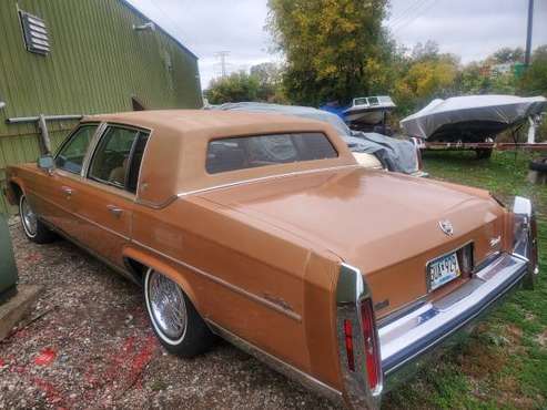1983 Cadillac fleetwood Brougham for sale in Saint Paul, MN