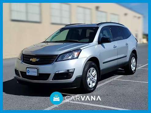 2017 Chevy Chevrolet Traverse LS Sport Utility 4D suv Silver for sale in Knoxville, TN
