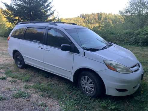 Toyota Sienna - 2006 for sale in Centralia, OR