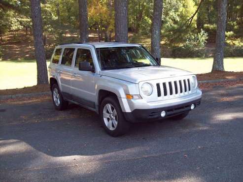 2011 Jeep Patriot 4x4 Suv Low Miles Excellent condition - cars & for sale in Rock Hill, NC