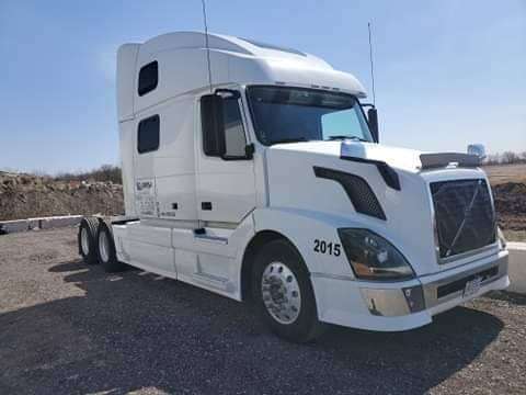 2011 Volvo VNL for sale for sale in Dundee, IL