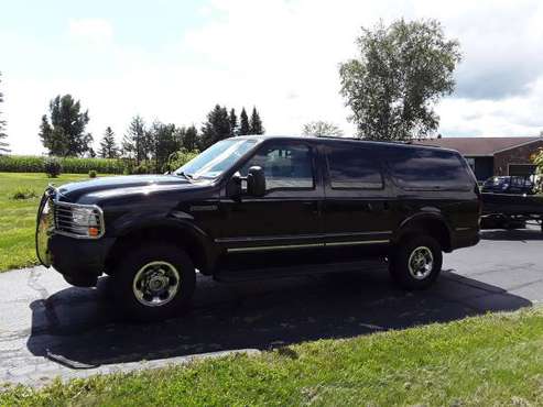 2003 Ford Excursion XLT 8 Passenger Triton V10 DVD for sale in Oconto, WI
