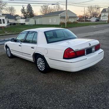 MERCURY GRAND MARQUIS. 123,000 MILES !!! - cars & trucks - by dealer... for sale in Canton, OH
