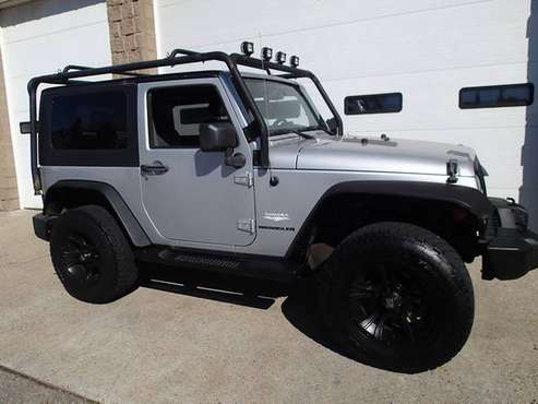2010 Jeep Wrangler 6 cyl, 6-speed, Silver with Black hardtop, SHARP!... for sale in Chicopee, CT