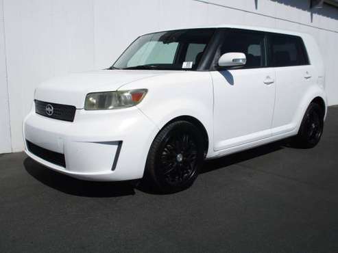 TOYOTA scion XB . Immaculate (LOW MILEAGE ) - cars & trucks - by... for sale in Phoenix, AZ
