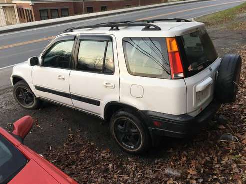 2000 Honda CR-V RD1 - cars & trucks - by owner - vehicle automotive... for sale in Stowe, VT