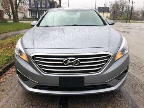 2016 Hyundai sonata SE ,super clean - cars & trucks - by owner -... for sale in Columbus, OH
