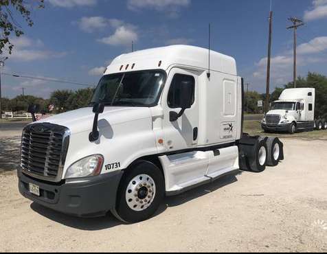 Freightliner Cascadia for sale in Cleburne, TX
