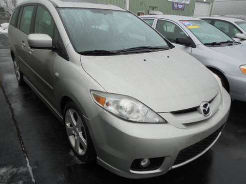 2007 Mazda 5 4CYL Auto Moon roof! 3rd Row seating! Low miles 110k! for sale in Pawtucket, RI