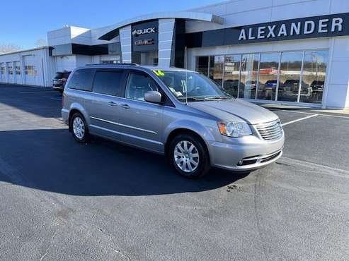 2016 Chrysler Town & Country Touring for sale in Bloomsburg, PA