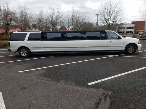 2000 for suv limousine limo holds 18 to 20 pass drives perfect good for sale in Portland, OR