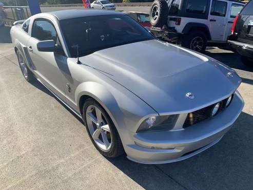 2005 Ford Mustang GT premium 5 speed New Tires low miles 104k leather for sale in Cleveland, TN