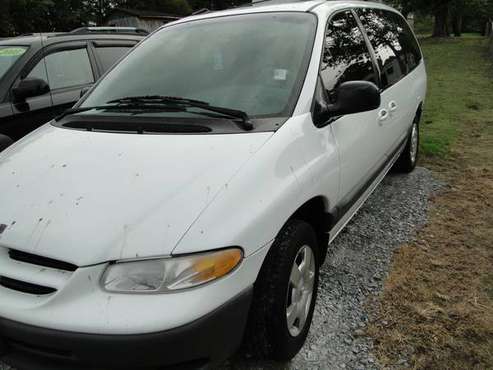 99 Dodge Caravan equipped with wheel chair lift! - cars & trucks -... for sale in Maryille, TN