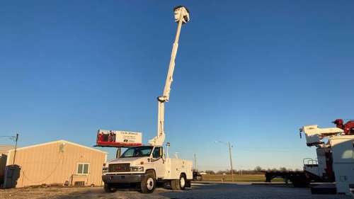 2006 GMC C5500 42' Bucket Truck / Boom Truck - cars & trucks - by... for sale in Moberly, MO