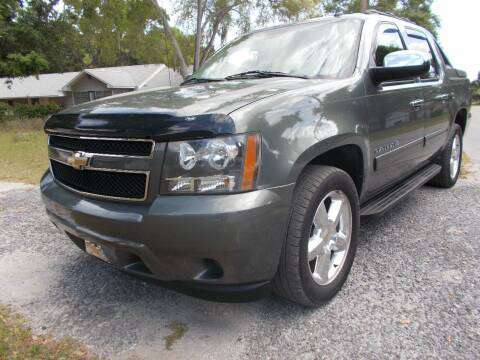 2011 Chevrolet Avalanche low miles for sale in Fruitland Park, FL