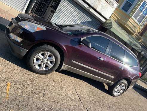 09 Chevy traverse - cars & trucks - by owner - vehicle automotive sale for sale in Cherry Hill, NJ