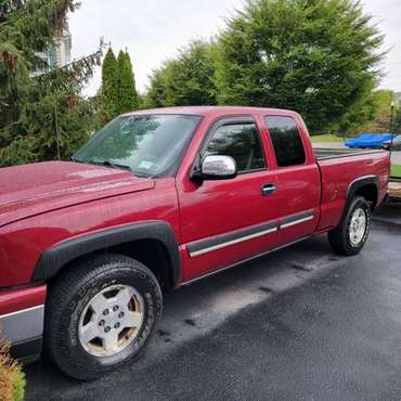 4x4! Chevy Silverado Z71 Extended Cab for sale in Fishkill, NY